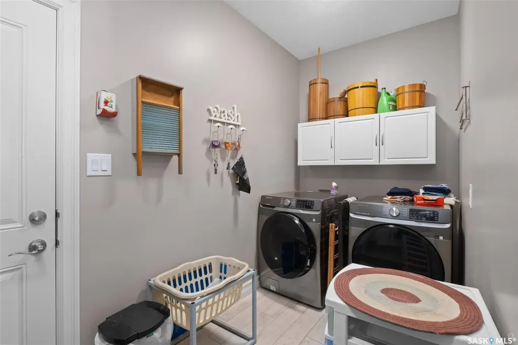2805 Lakeview Drive Prince Albert SK S6W 0A4