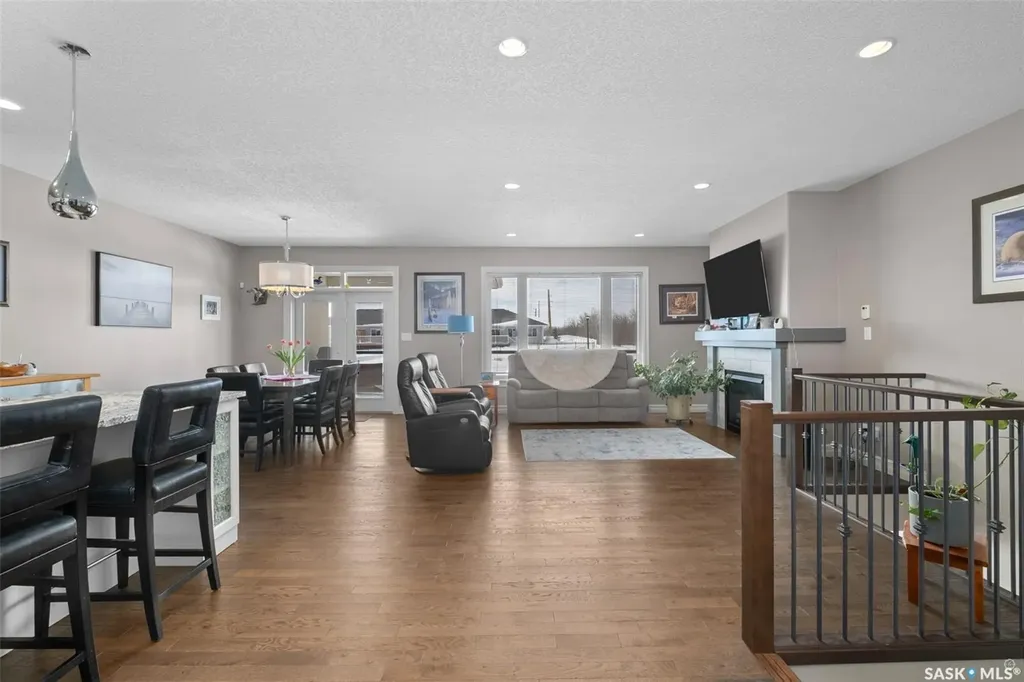 2805 Lakeview Drive Prince Albert SK S6W 0A4
