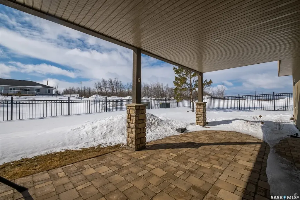 2805 Lakeview Drive Prince Albert SK S6W 0A4