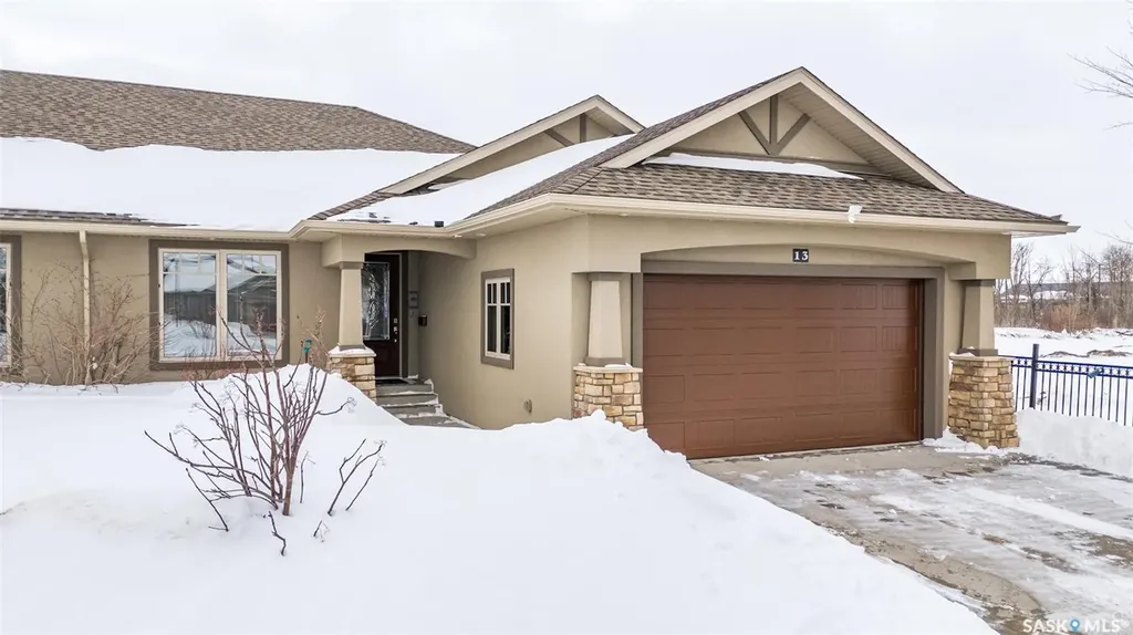 2805 Lakeview Drive Prince Albert SK S6W 0A4