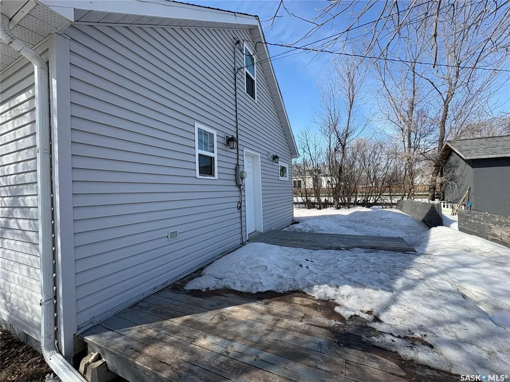 193 Broadway Street W Yorkton SK S3N 0M8