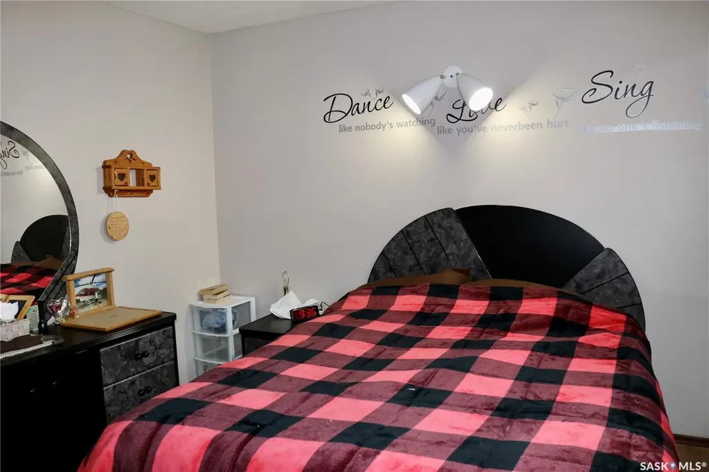 708 Ellice Street Moosomin SK S0G 3N0