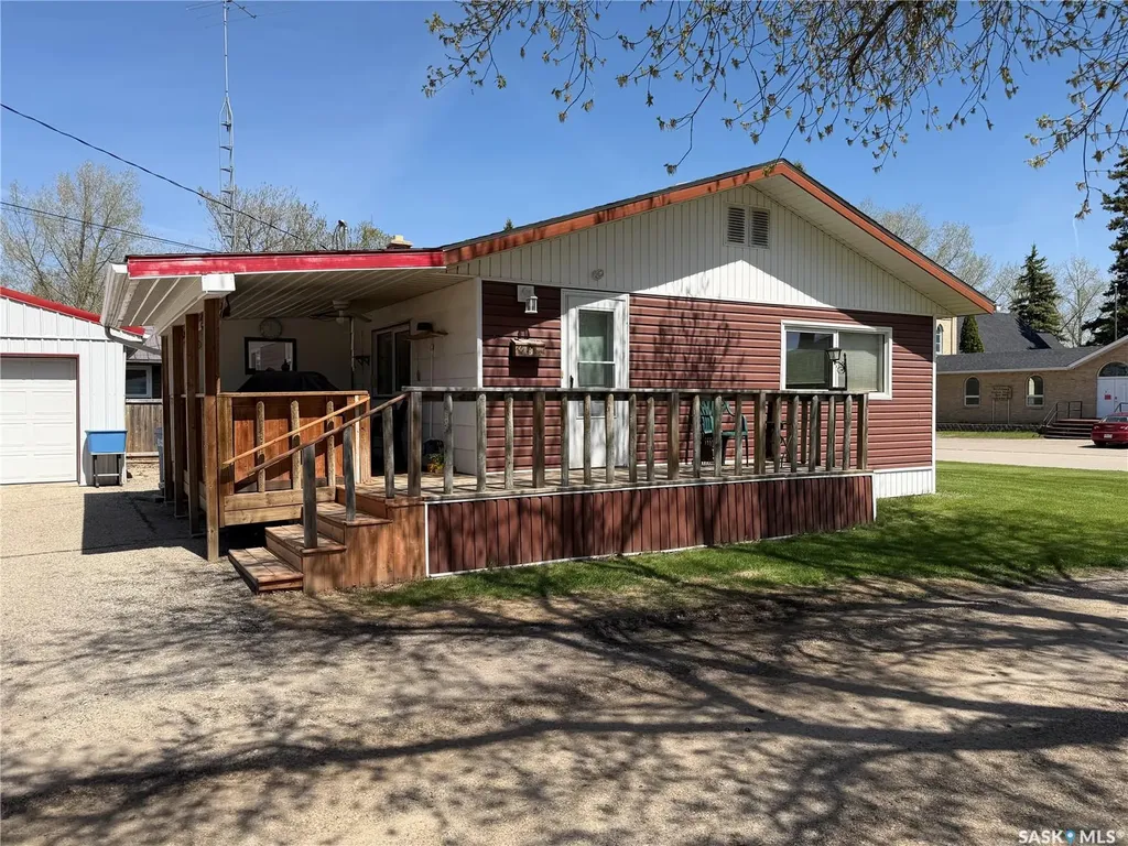 708 Ellice Street Moosomin SK S0G 3N0