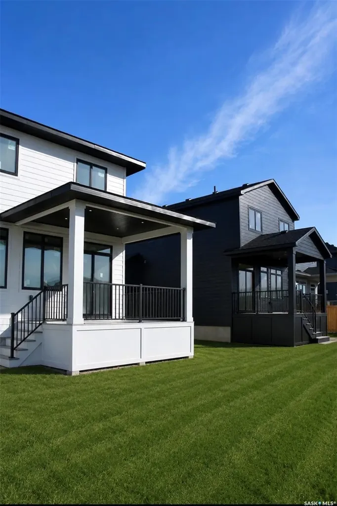 102 Cockcroft Manor Saskatoon SK S7V 1Y5