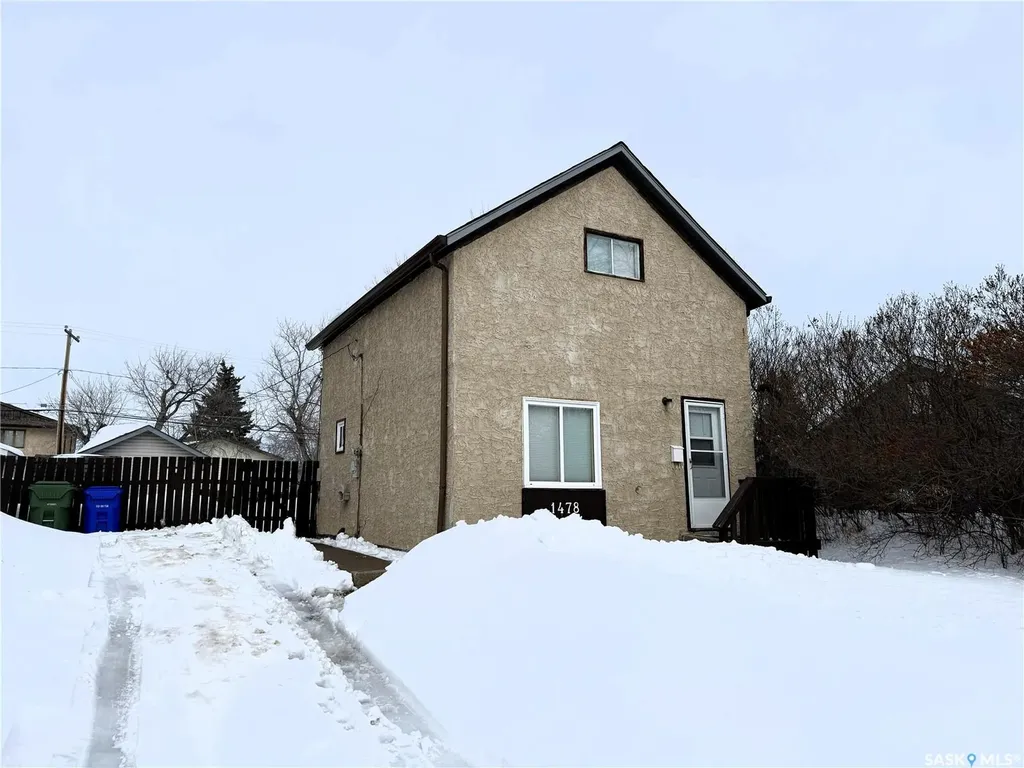 1478 1st Street E Prince Albert SK S6V 0E5