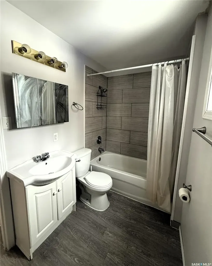 1478 1st Street E Prince Albert SK S6V 0E5