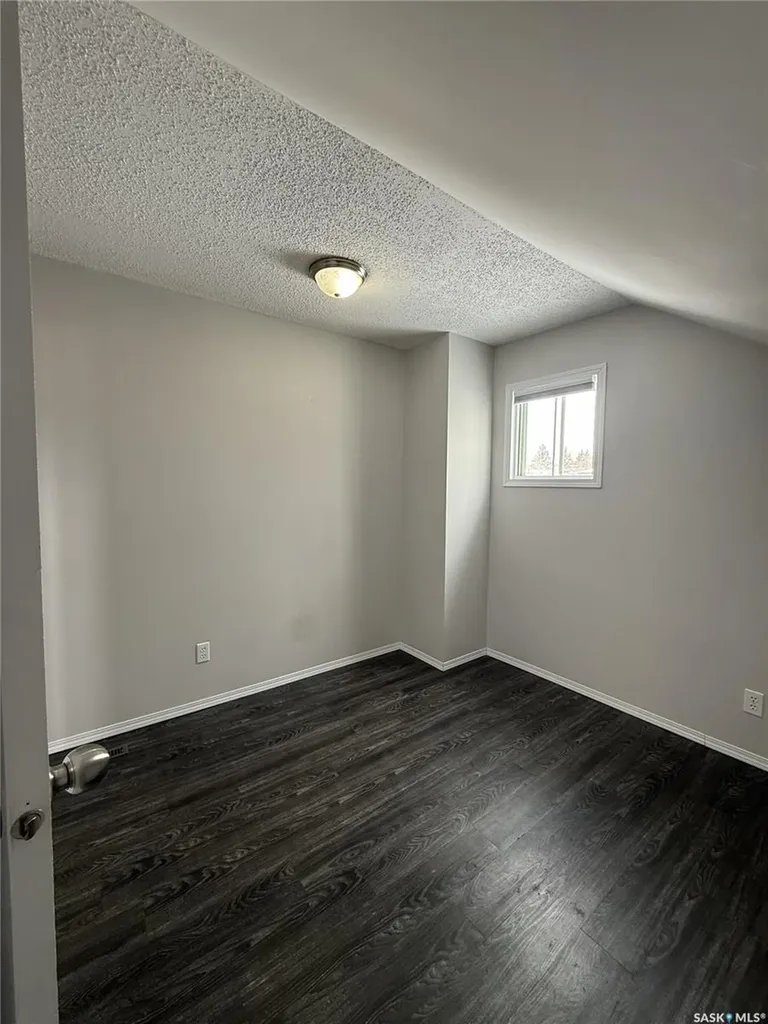 1478 1st Street E Prince Albert SK S6V 0E5