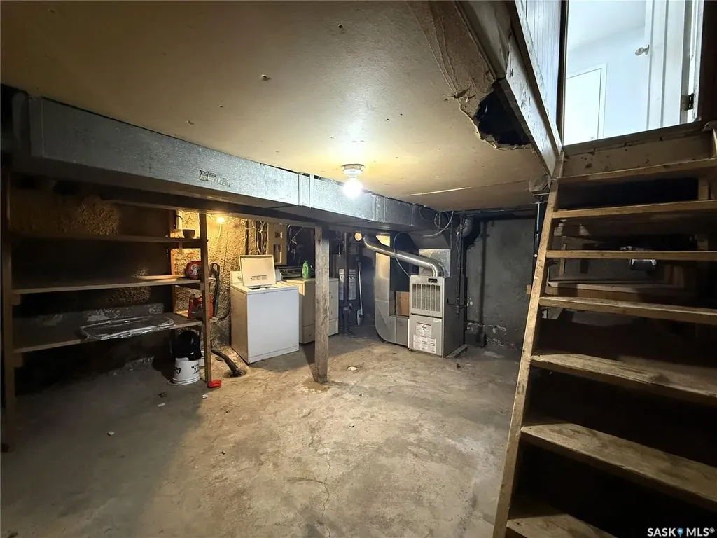 1478 1st Street E Prince Albert SK S6V 0E5