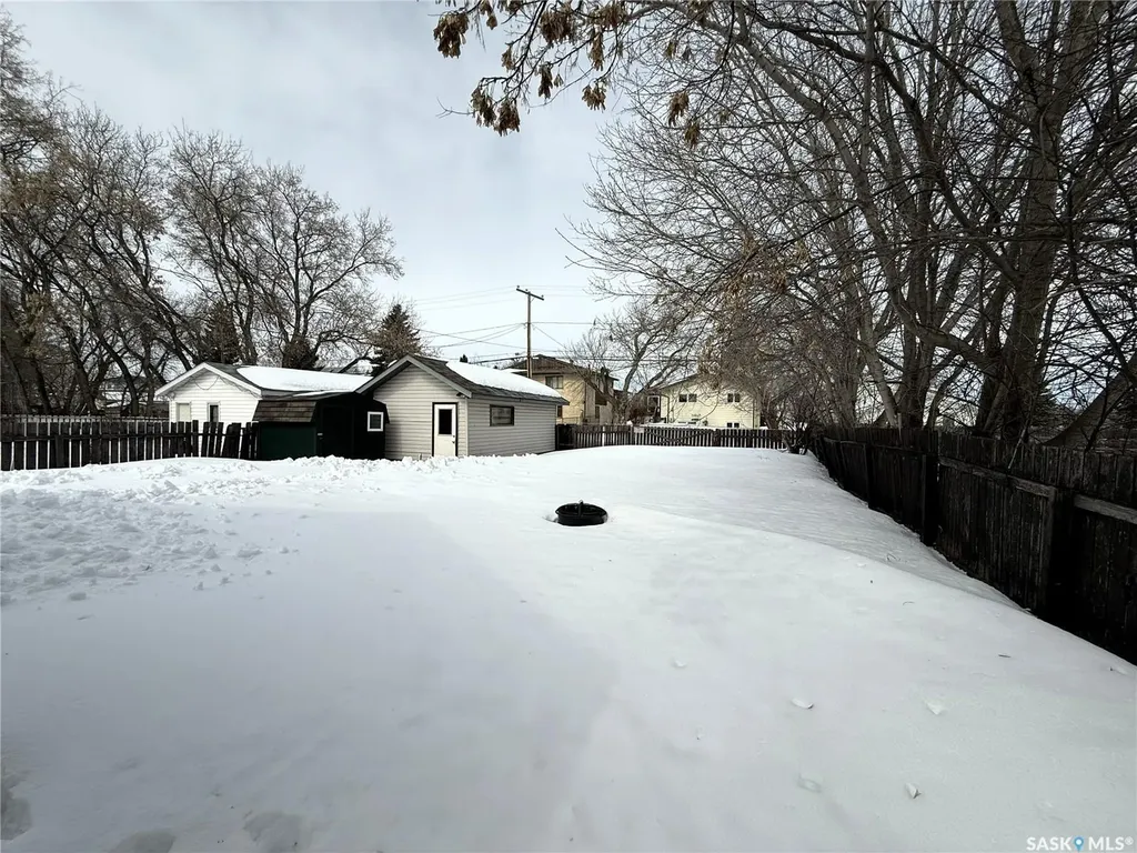 1478 1st Street E Prince Albert SK S6V 0E5