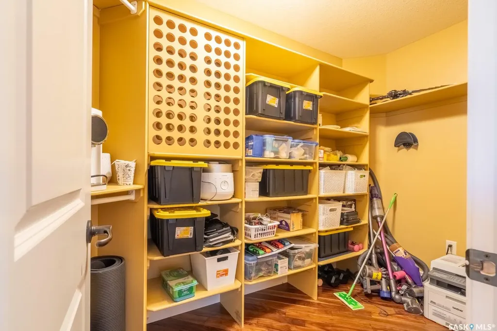 2514 Broderick Road Regina SK S4V 1K6