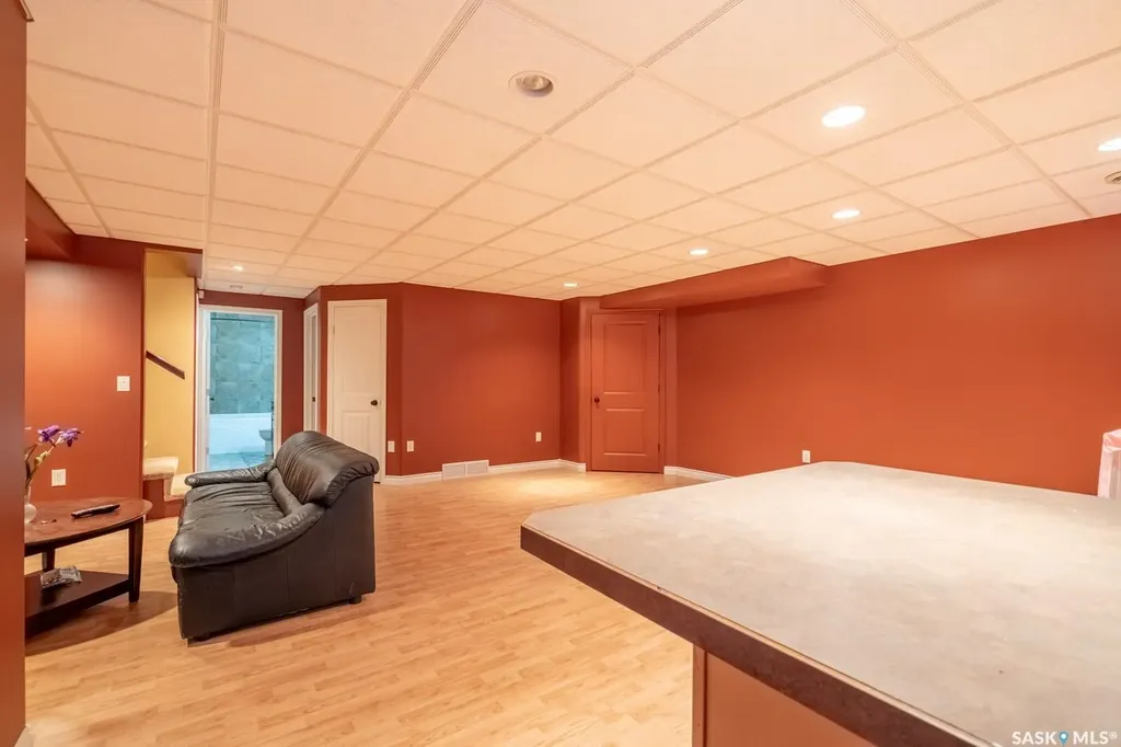 2514 Broderick Road Regina SK S4V 1K6