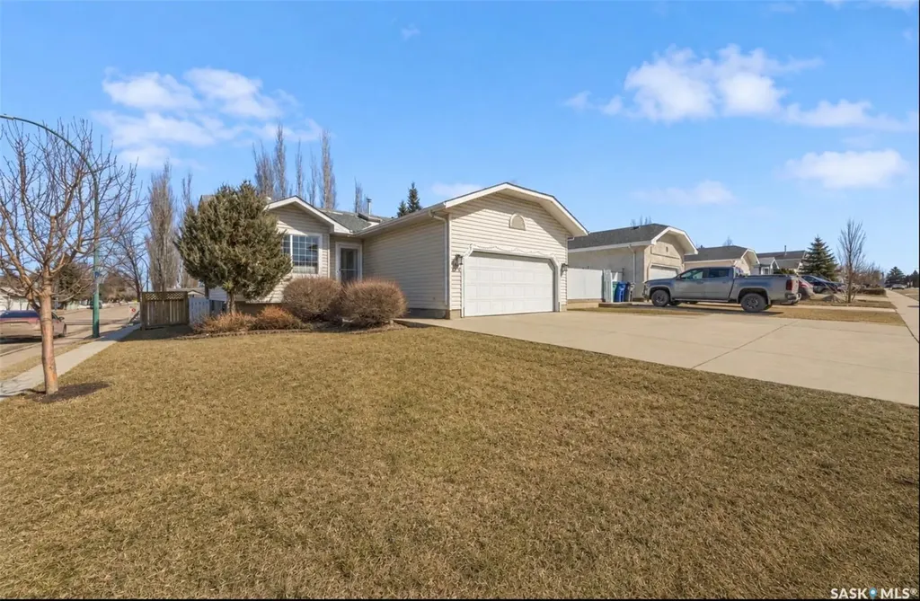 203 Konihowski Road Saskatoon SK S7S 1B2