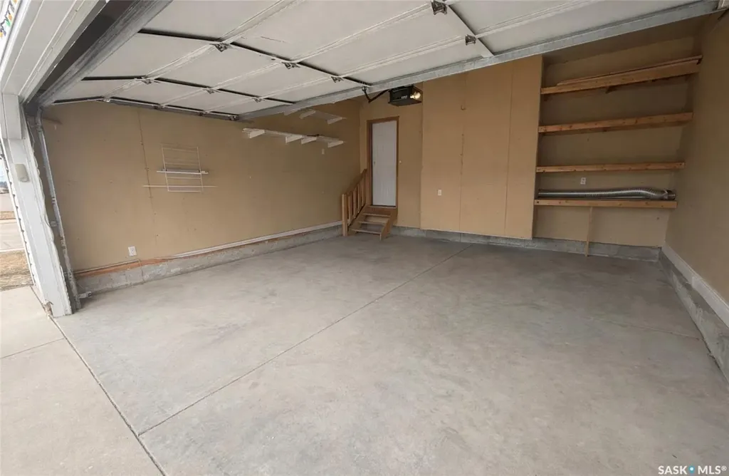 203 Konihowski Road Saskatoon SK S7S 1B2