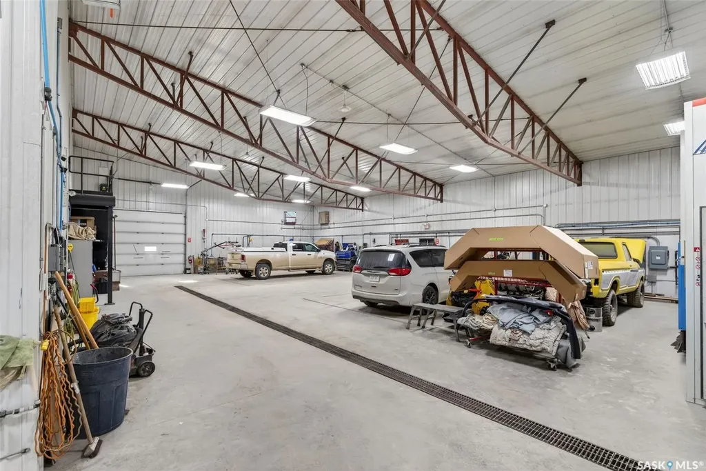 14 Industrial Drive Lanigan SK S0K 2M0