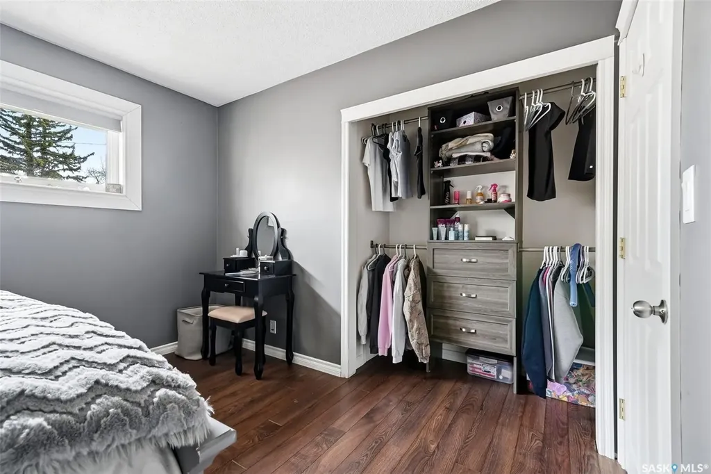 504 11th Street NE Weyburn SK S4H 1J9