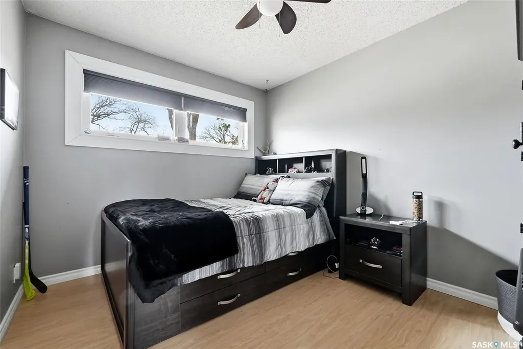 504 11th Street NE Weyburn SK S4H 1J9