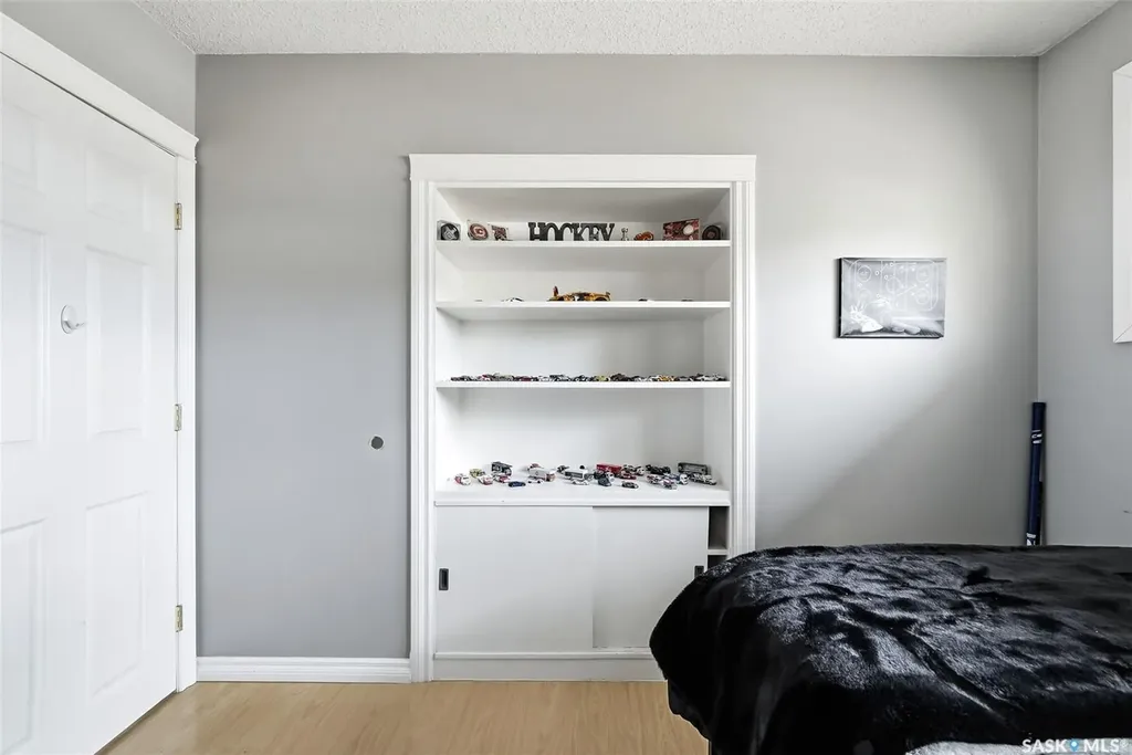 504 11th Street NE Weyburn SK S4H 1J9