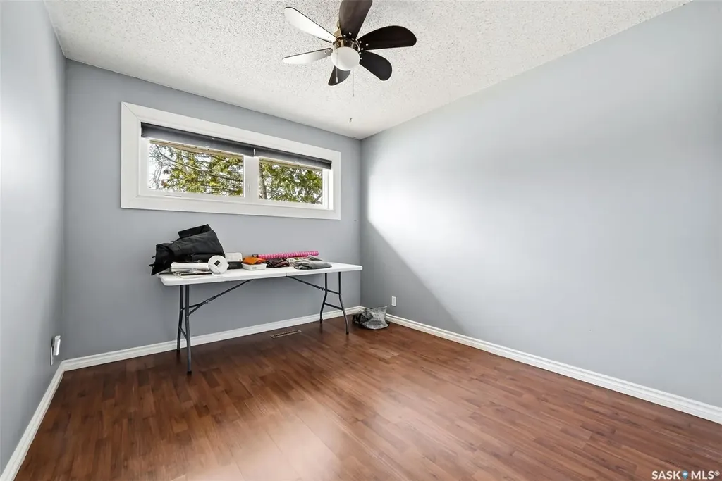504 11th Street NE Weyburn SK S4H 1J9