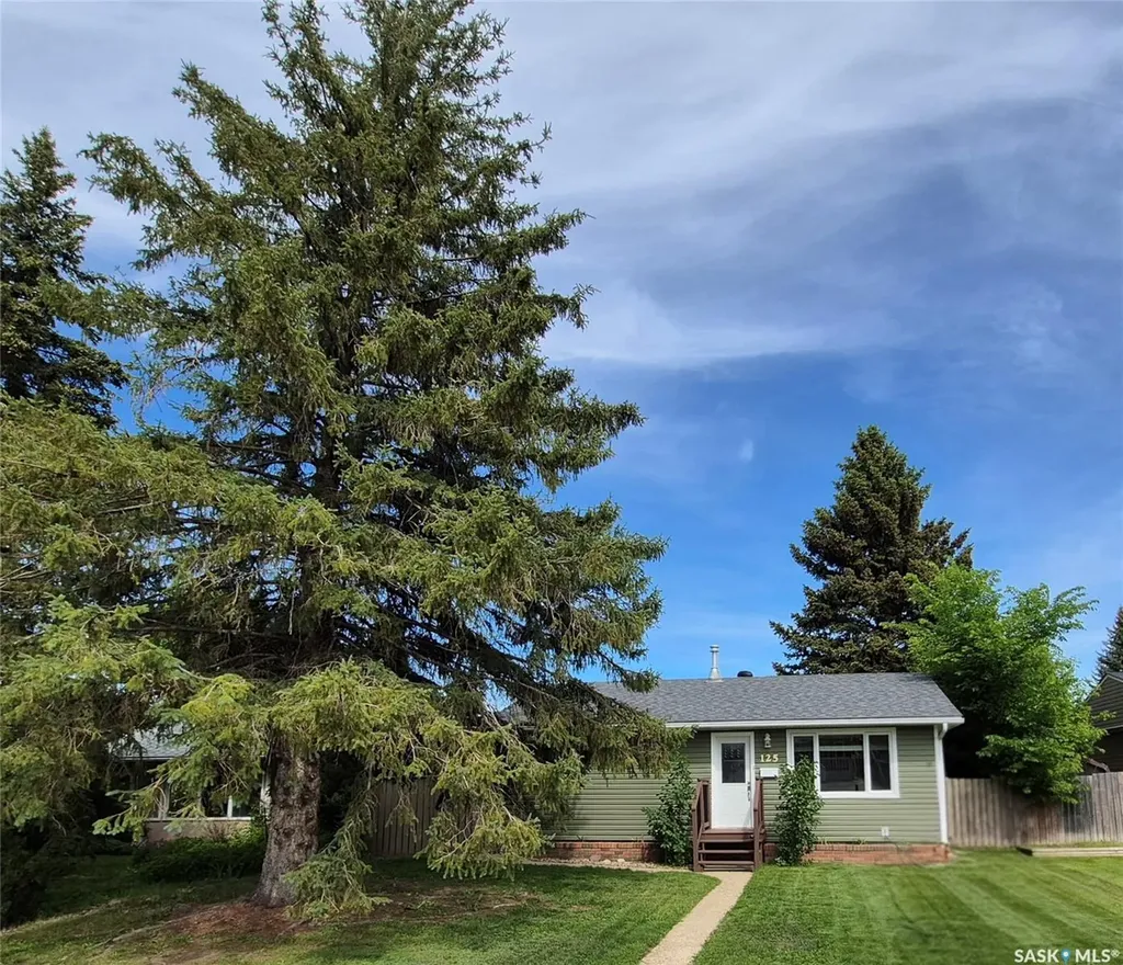 125 4th Avenue SE Swift Current SK S9H 3L3
