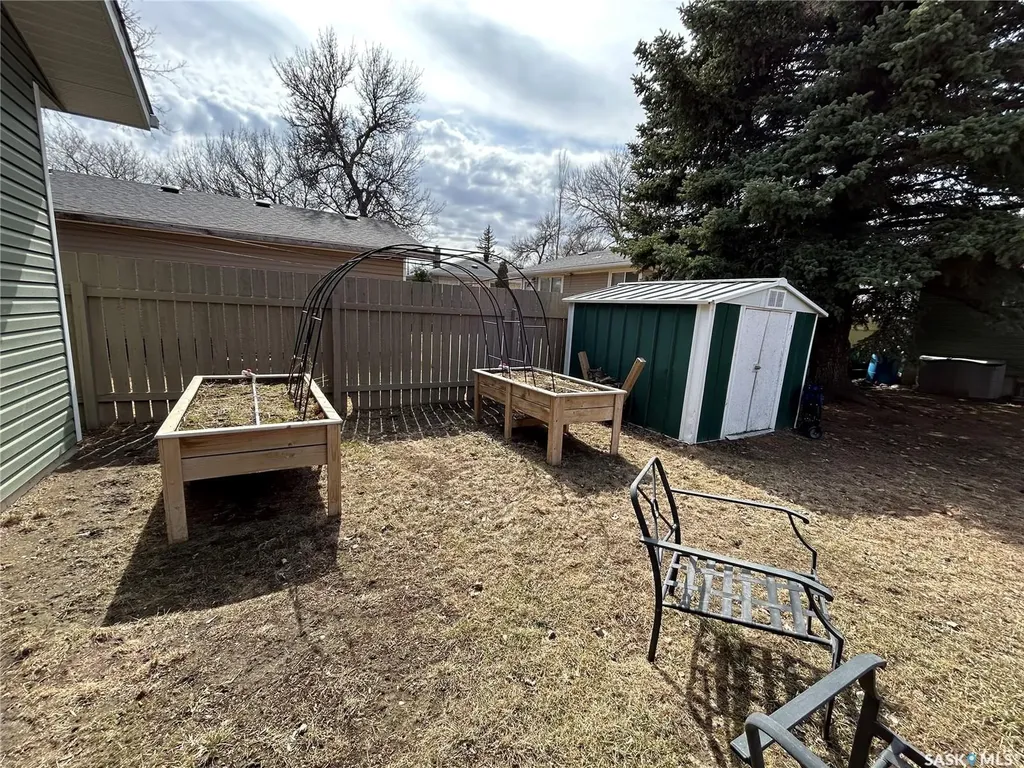 125 4th Avenue SE Swift Current SK S9H 3L3