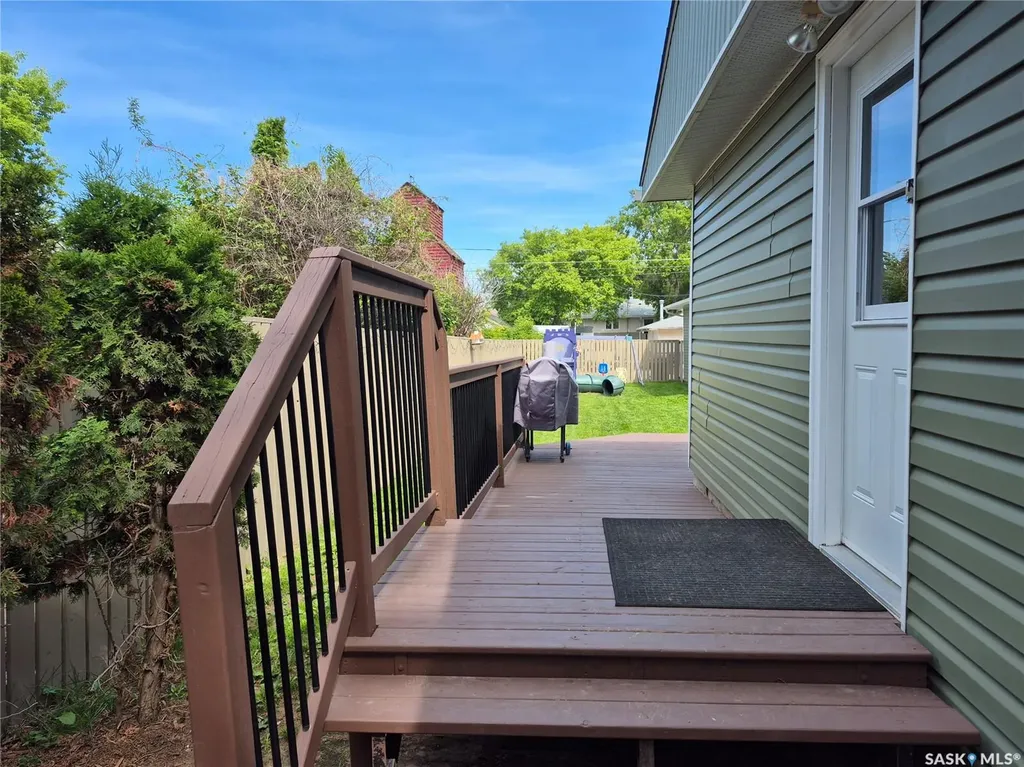 125 4th Avenue SE Swift Current SK S9H 3L3