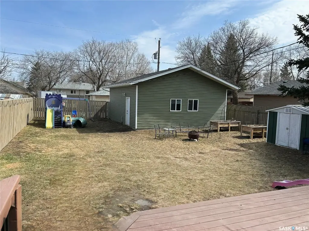 125 4th Avenue SE Swift Current SK S9H 3L3