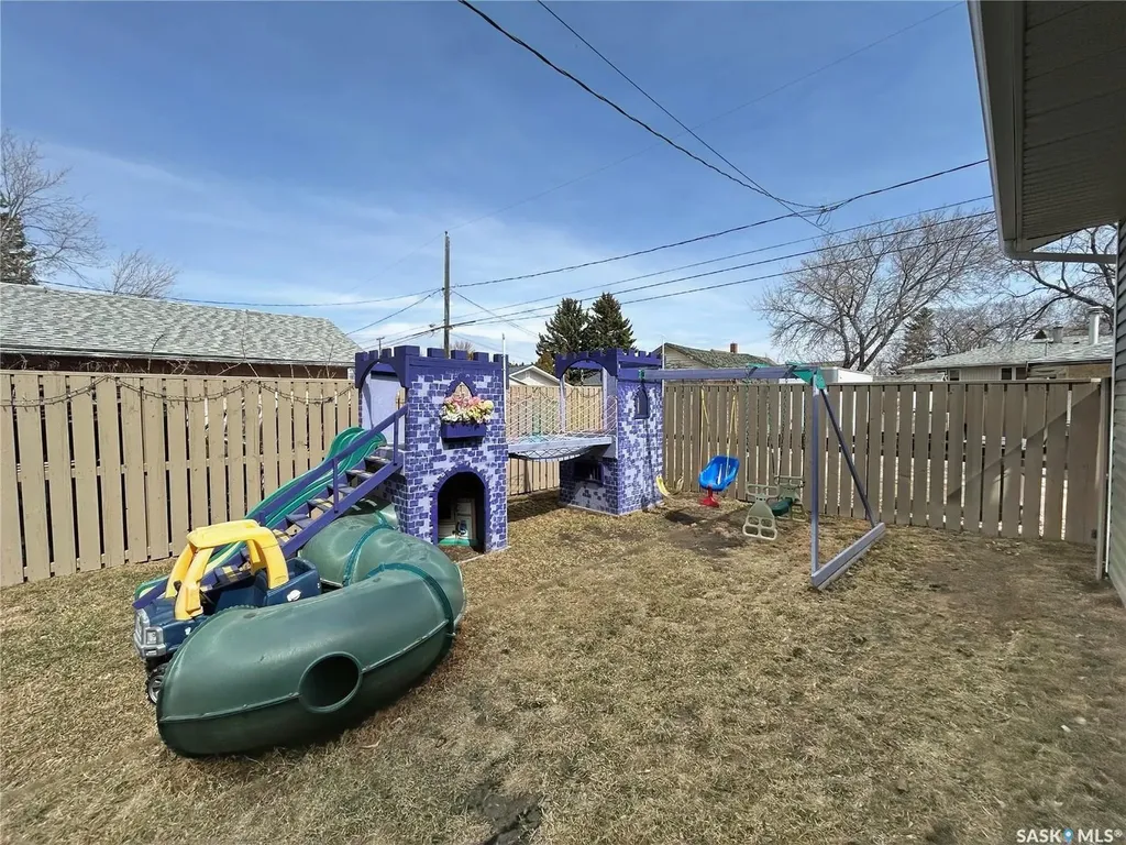 125 4th Avenue SE Swift Current SK S9H 3L3