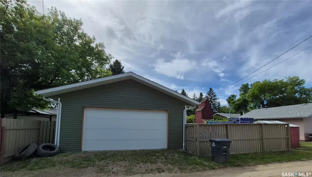 125 4th Avenue SE Swift Current SK S9H 3L3