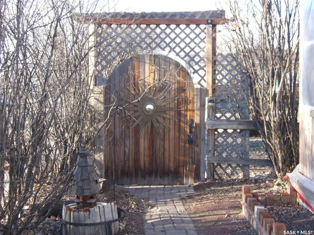 641 Maharg Avenue Burstall SK S0N 0H0
