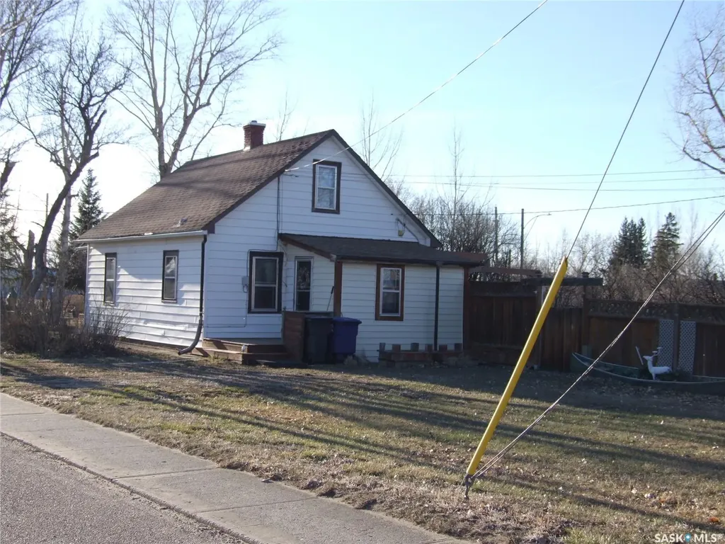 641 Maharg Avenue Burstall SK S0N 0H0