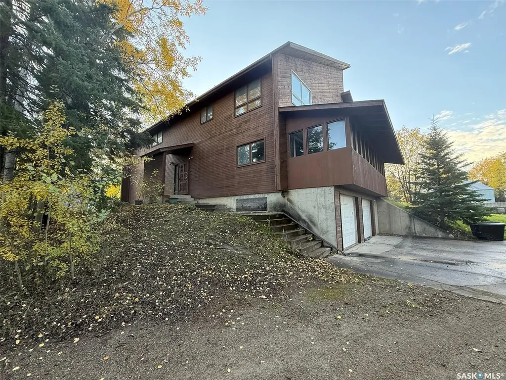 130 Anson Street Air Ronge SK S0J 3G0