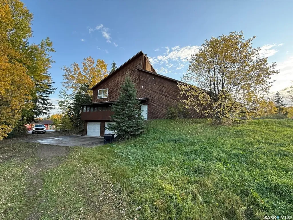 130 Anson Street Air Ronge SK S0J 3G0