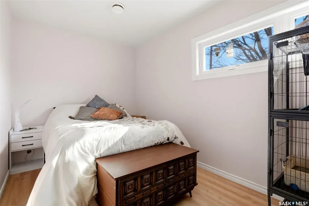 321 Elphinstone Street Regina SK S4R 3W7