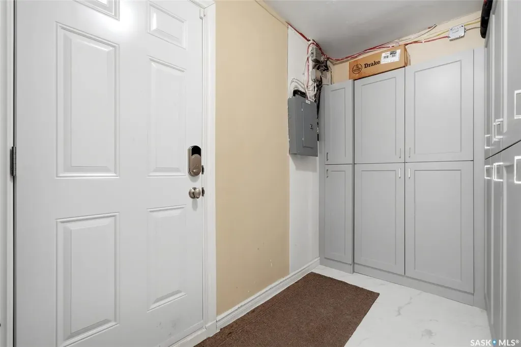 321 Elphinstone Street Regina SK S4R 3W7