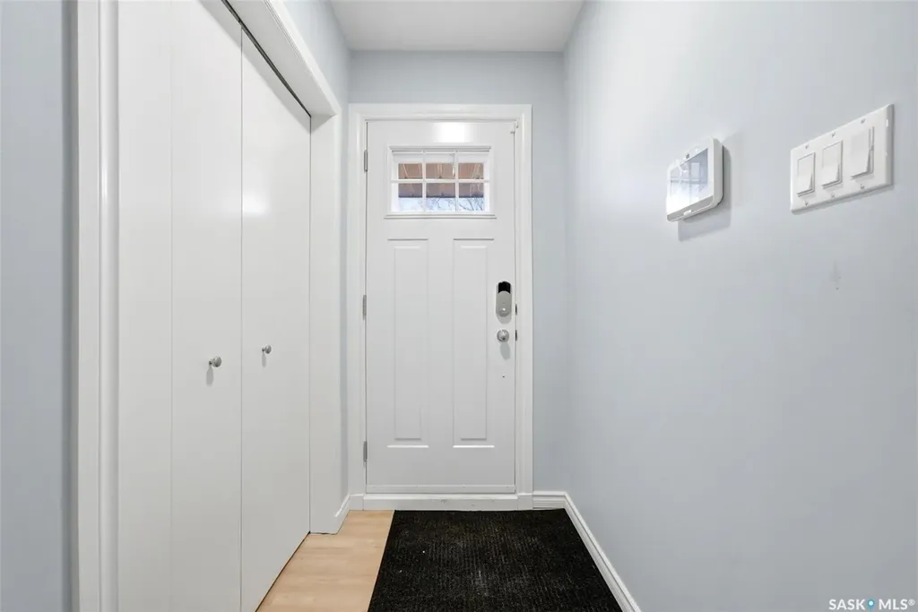321 Elphinstone Street Regina SK S4R 3W7