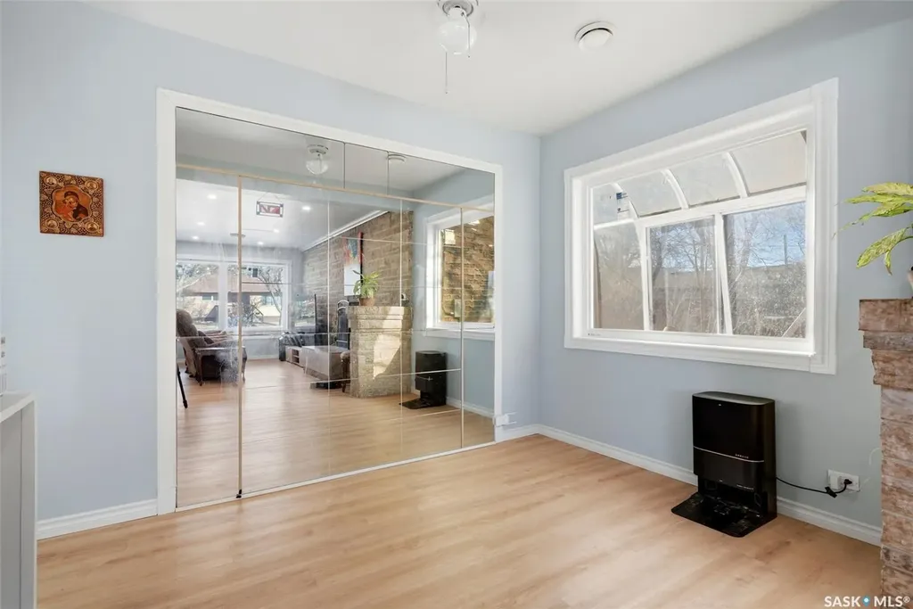 321 Elphinstone Street Regina SK S4R 3W7