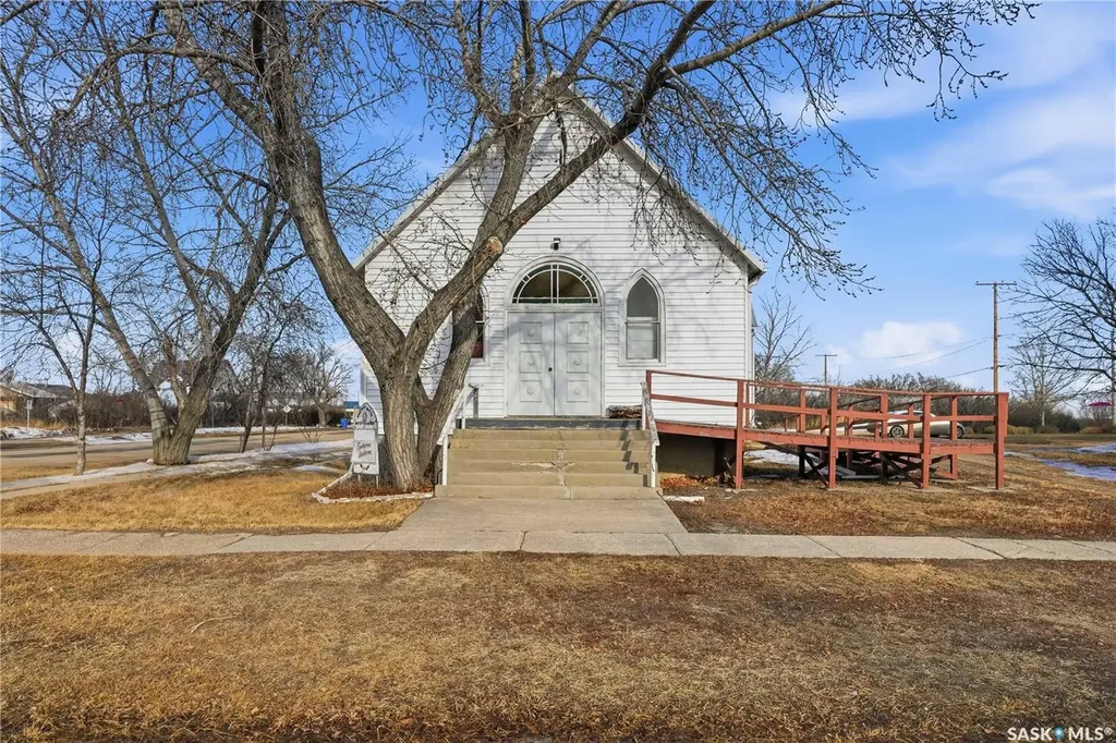 312 Main Street Central Butte SK S0H 0T0