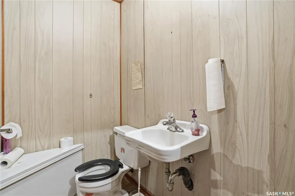 312 Main Street Central Butte SK S0H 0T0