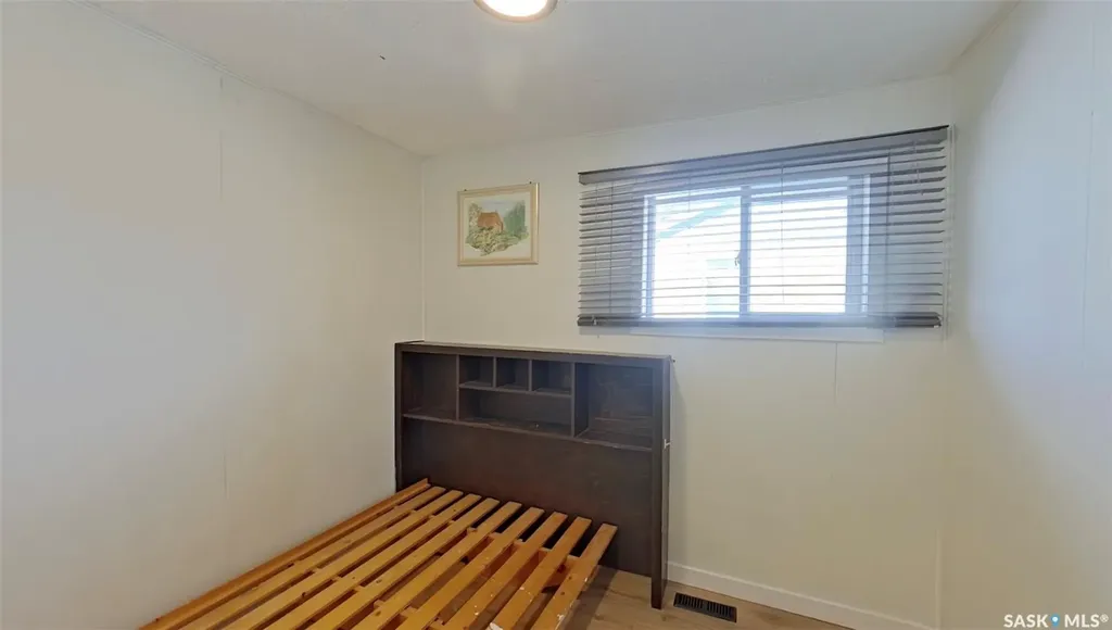 651 Queen Street Regina SK S4T 4A2