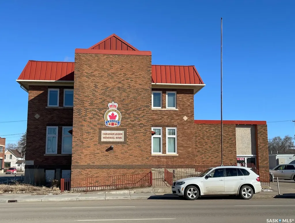 268 High Street W Moose Jaw SK S6H 1S8