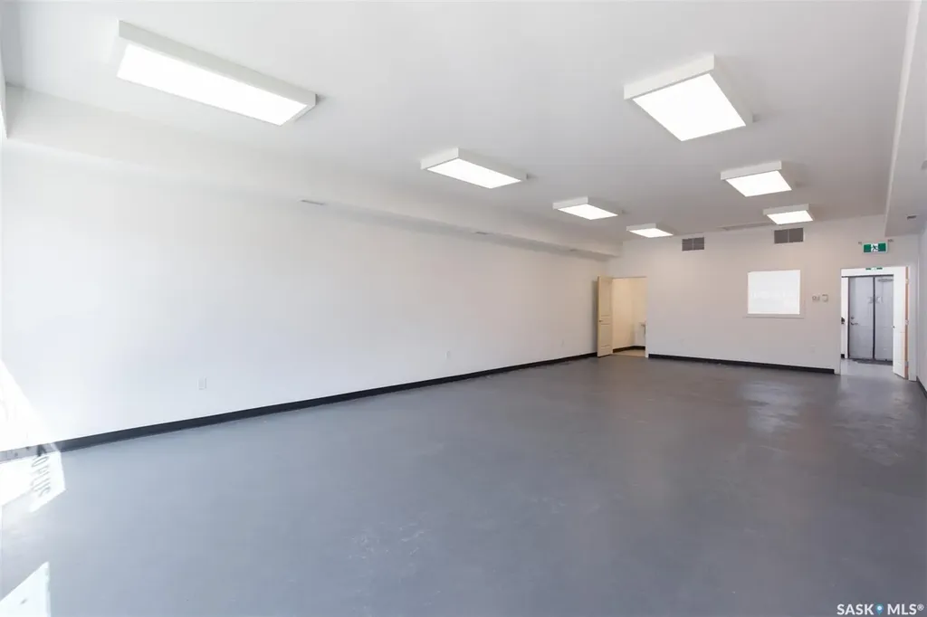 256 High Street W Moose Jaw SK S6H 1S7