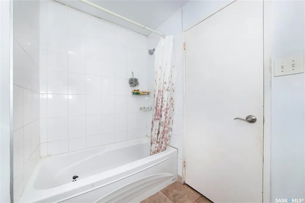 639 Redberry Road Saskatoon SK S7K 4S4