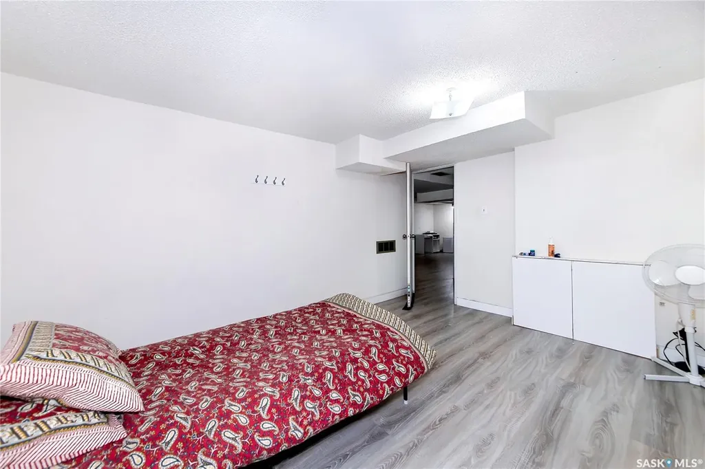 639 Redberry Road Saskatoon SK S7K 4S4