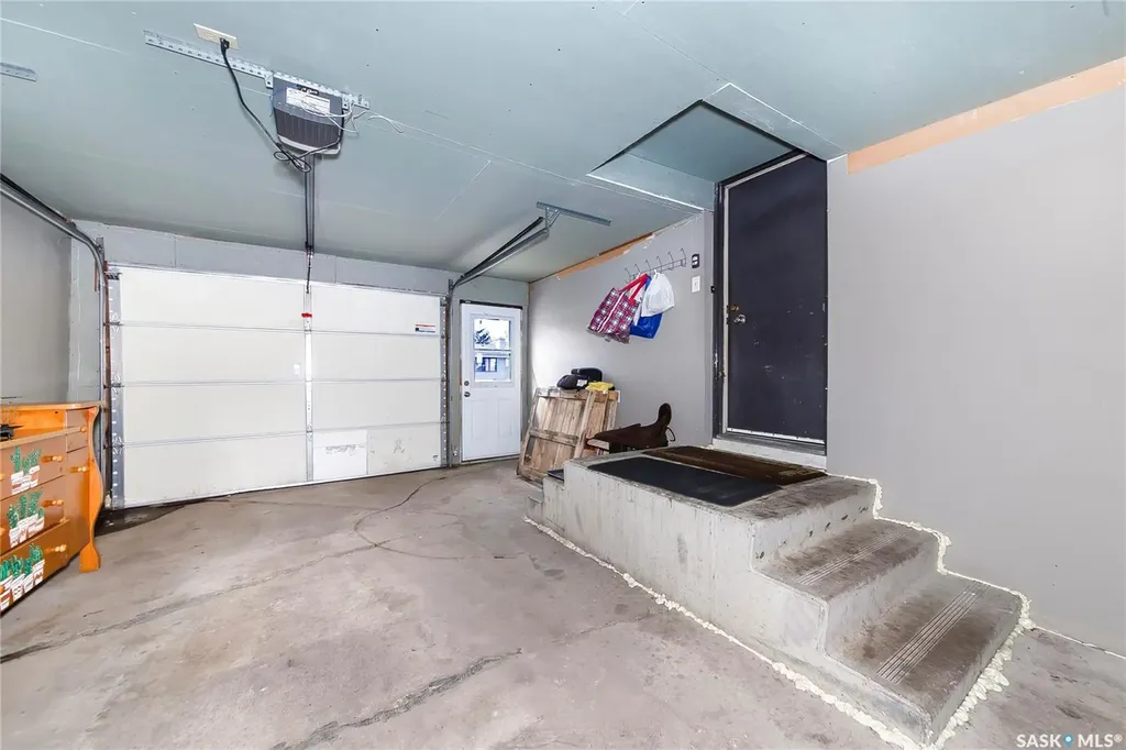 639 Redberry Road Saskatoon SK S7K 4S4