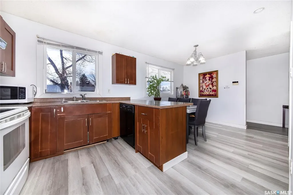 639 Redberry Road Saskatoon SK S7K 4S4