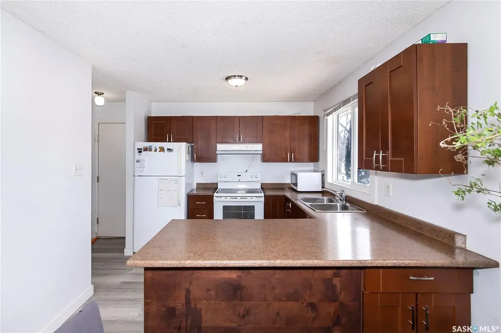 639 Redberry Road Saskatoon SK S7K 4S4