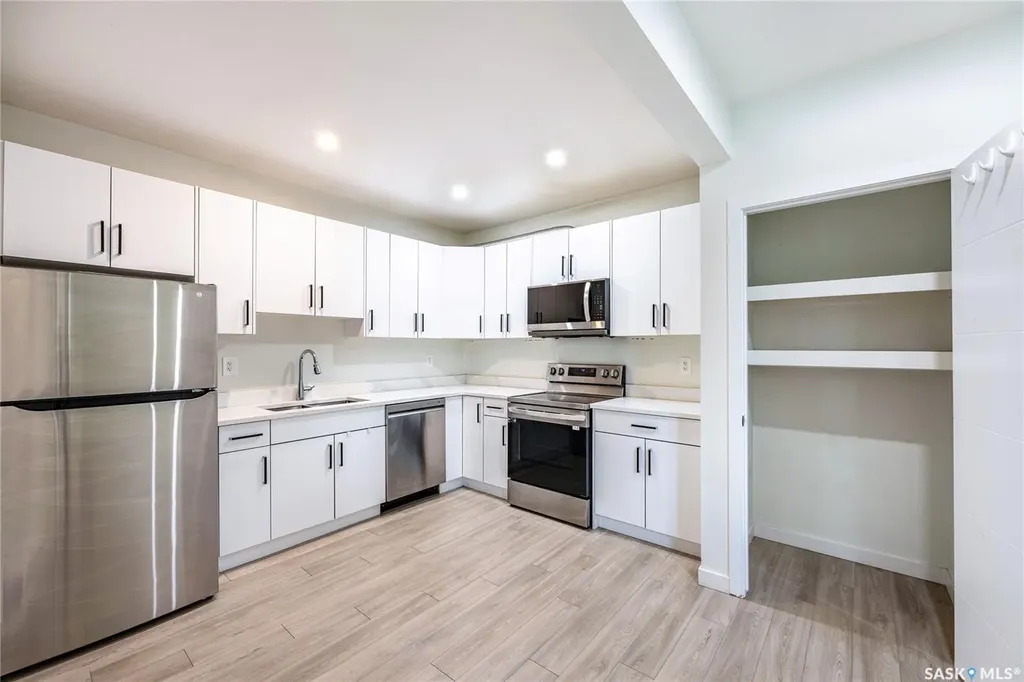 106 Kenaschuk Crescent Saskatoon SK S7W 0Y6