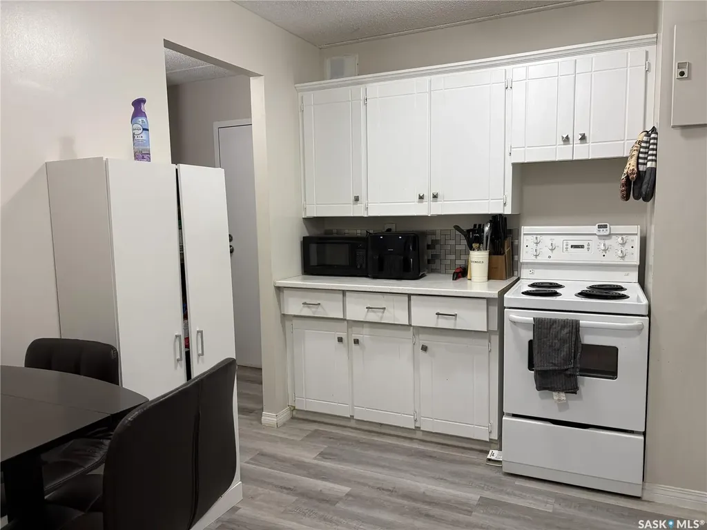 550 Laurier Street Moose Jaw SK S6H 6X6