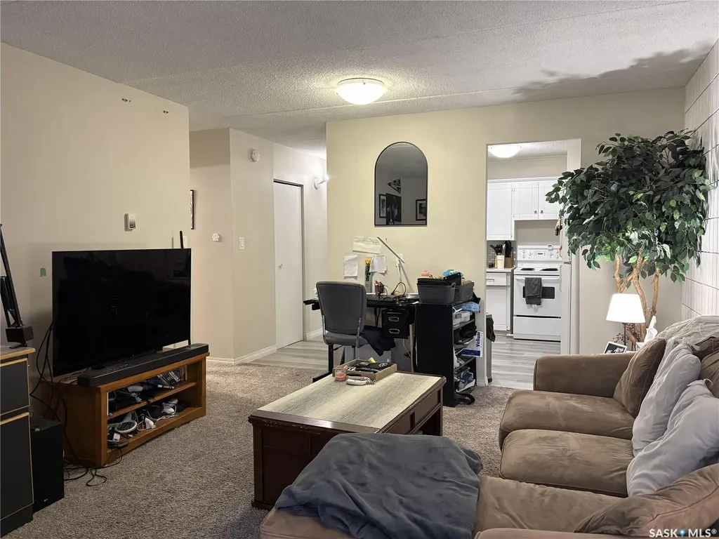 550 Laurier Street Moose Jaw SK S6H 6X6