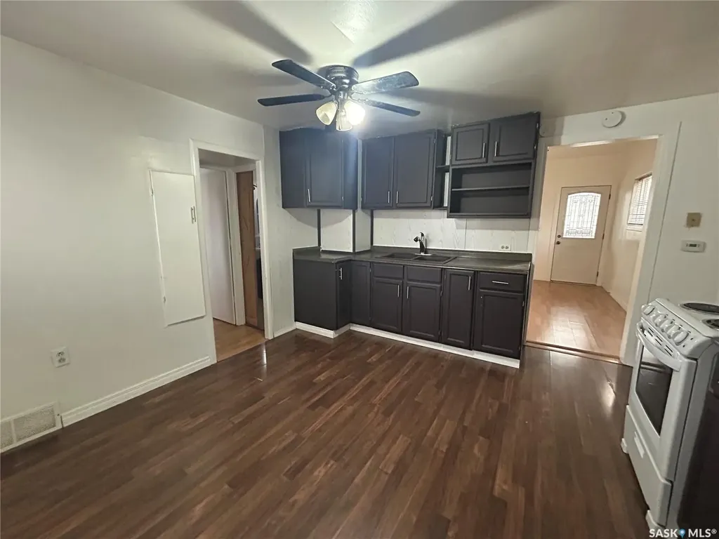 1042 Coteau Street W Moose Jaw SK S6H 5G4